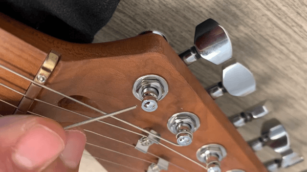 insert_stringtuner.gif