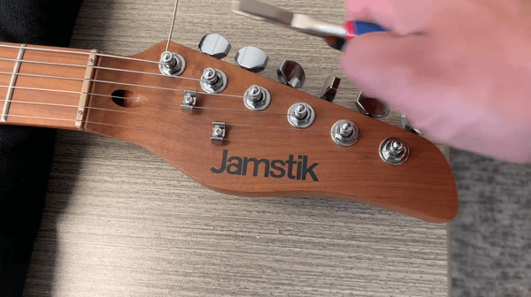 GIFMaker_me (1).gif